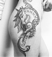 фото тату единорог от 14.11.2017 №014 — unicorn tattoo — tattoo-photo.ru