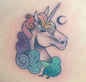 фото тату единорог от 14.11.2017 №022 - unicorn tattoo - tattoo-photo.ru