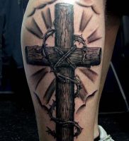 фото тату крест от 23.11.2017 №006 — tattoo cross — tattoo-photo.ru