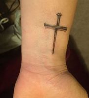 фото тату крест от 23.11.2017 №016 — tattoo cross — tattoo-photo.ru