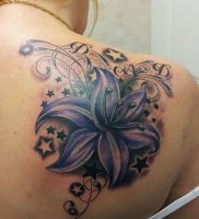 фото тату лилия от 19.11.2017 №005 — tattoo lily — tattoo-photo.ru