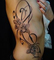 фото тату лилия от 19.11.2017 №010 — tattoo lily — tattoo-photo.ru