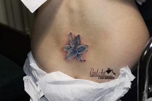 фото тату лилия от 19.11.2017 №099 - tattoo lily - tattoo-photo.ru