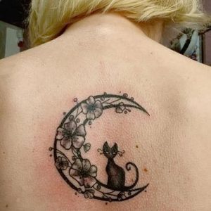 фото тату луна от 19.11.2017 №018 - tattoo moon - tattoo-photo.ru
