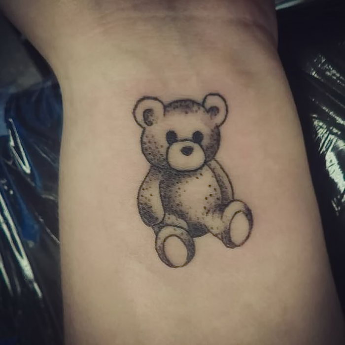Татуировки для девушек Медвежонок