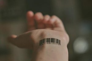 Что значит штрих-код в тату - фото