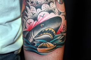 фото тату Акула от 15.11.2017 №039 - Shark Tattoo - tattoo-photo.ru