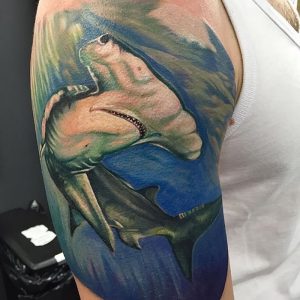 фото тату Акула от 15.11.2017 №042 - Shark Tattoo - tattoo-photo.ru