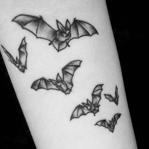 фото тату Летучая мышь от 19.11.2017 №005 - tattoo Bat - tattoo-photo.ru