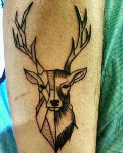 фото тату Олень от 15.11.2017 №002 - tattoo Deer - tattoo-photo.ru