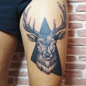 фото тату Олень от 15.11.2017 №004 - tattoo Deer - tattoo-photo.ru