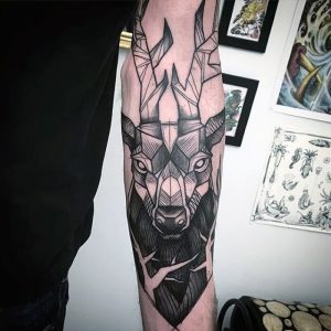 фото тату Олень от 15.11.2017 №030 - tattoo Deer - tattoo-photo.ru