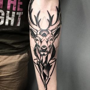 фото тату Олень от 15.11.2017 №073 - tattoo Deer - tattoo-photo.ru