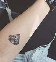 фото тату алмаз от 15.11.2017 №003 — tattoo diamond — tattoo-photo.ru
