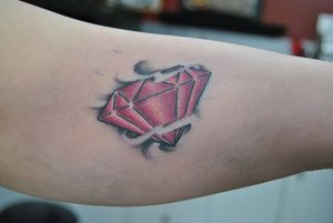 фото тату алмаз от 15.11.2017 №008 - tattoo diamond - tattoo-photo.ru