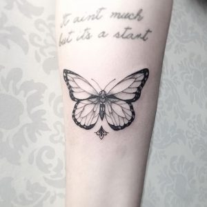 фото тату бабочка от 14.11.2017 №033 - butterfly tattoos - tattoo-photo.ru