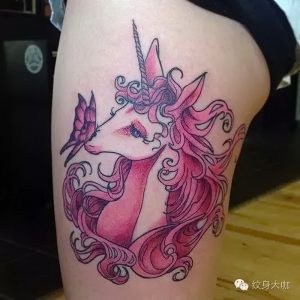 фото тату единорог от 14.11.2017 №032 - unicorn tattoo - tattoo-photo.ru