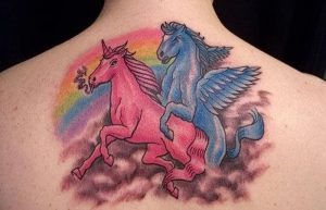 фото тату единорог от 14.11.2017 №047 - unicorn tattoo - tattoo-photo.ru