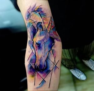 фото тату единорог от 14.11.2017 №049 - unicorn tattoo - tattoo-photo.ru