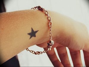 фото тату звезда от 14.11.2017 №066 - star tattoo - tattoo-photo.ru