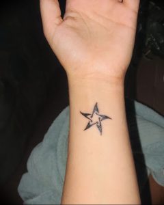 фото тату звезда от 14.11.2017 №067 - star tattoo - tattoo-photo.ru