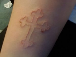 фото тату крест от 23.11.2017 №093 - tattoo cross - tattoo-photo.ru