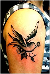 фото тату ласточка от 18.11.2017 №085 - tattoo swallow - tattoo-photo.ru