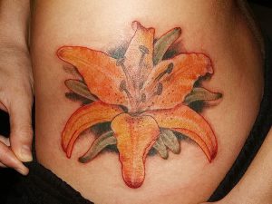 фото тату лилия от 19.11.2017 №079 - tattoo lily - tattoo-photo.ru