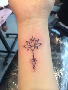 фото тату лотос от 19.11.2017 №039 - lotus tattoo - tattoo-photo.ru