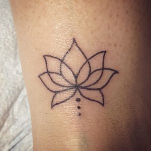фото тату лотос от 19.11.2017 №047 - lotus tattoo - tattoo-photo.ru