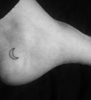 фото тату луна от 19.11.2017 №002 — tattoo moon — tattoo-photo.ru