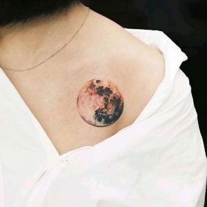 фото тату луна от 19.11.2017 №015 - tattoo moon - tattoo-photo.ru