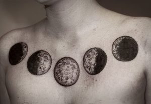 фото тату луна от 19.11.2017 №057 - tattoo moon - tattoo-photo.ru