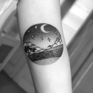 фото тату луна от 19.11.2017 №059 - tattoo moon - tattoo-photo.ru