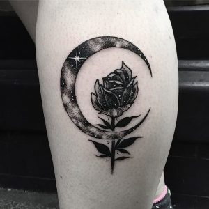 фото тату луна от 19.11.2017 №060 - tattoo moon - tattoo-photo.ru