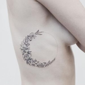 фото тату луна от 19.11.2017 №062 - tattoo moon - tattoo-photo.ru