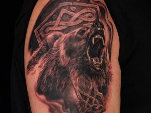 фото тату медведь от 17.11.2017 №014 - bear tattoo - tattoo-photo.ru