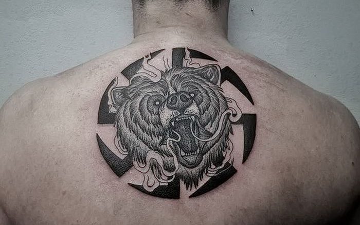фото тату медведь от 17.11.2017 №092 - bear tattoo - tattoo-photo.ru