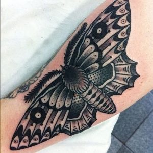 фото тату мотылек от 17.11.2017 №063 - moth tattoos - tattoo-photo.ru