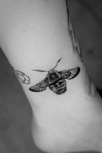 фото тату мотылек от 17.11.2017 №101 - moth tattoos - tattoo-photo.ru