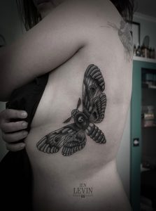 фото тату мотылек от 17.11.2017 №145 - moth tattoos - tattoo-photo.ru