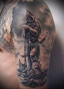 Гладиатор в татуировке для статьи про значение рисунка - 21