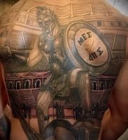 Гладиатор в татуировке для статьи про значение рисунка — 40