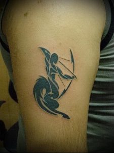 фото тату стрелец для статьи про значение символа в татуировке - 11