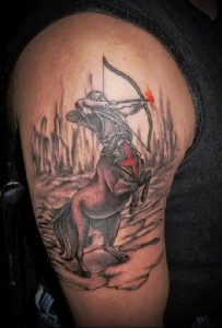 фото тату стрелец для статьи про значение символа в татуировке - 25