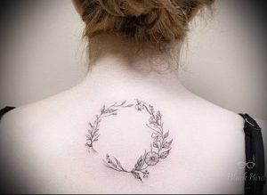 фото тату венок (tattoo wreath) (значение) - пример рисунка - 008 tatufoto.com