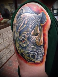 фото тату носорог (rhino tattoo) (значение) - пример рисунка - 010 tatufoto.com
