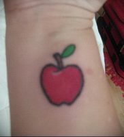 фото тату С ЯБЛОКОМ (Tattoo apple photo) (значение) — пример рисунка — 038 tatufoto.com