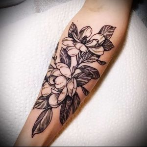 Фото тату магнолия - 30052017 - пример - 016 Magnolia tattoo