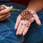 Фото Мехенди на ладони - 17062017 - пример - 049 Mehendi in the palm of your hand